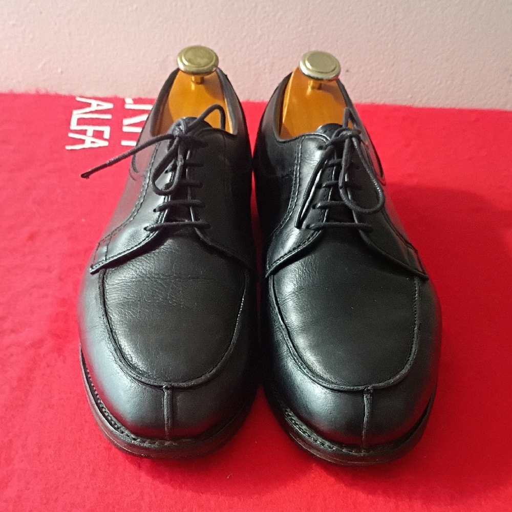 Allen Edmonds Black Leather Oxfords